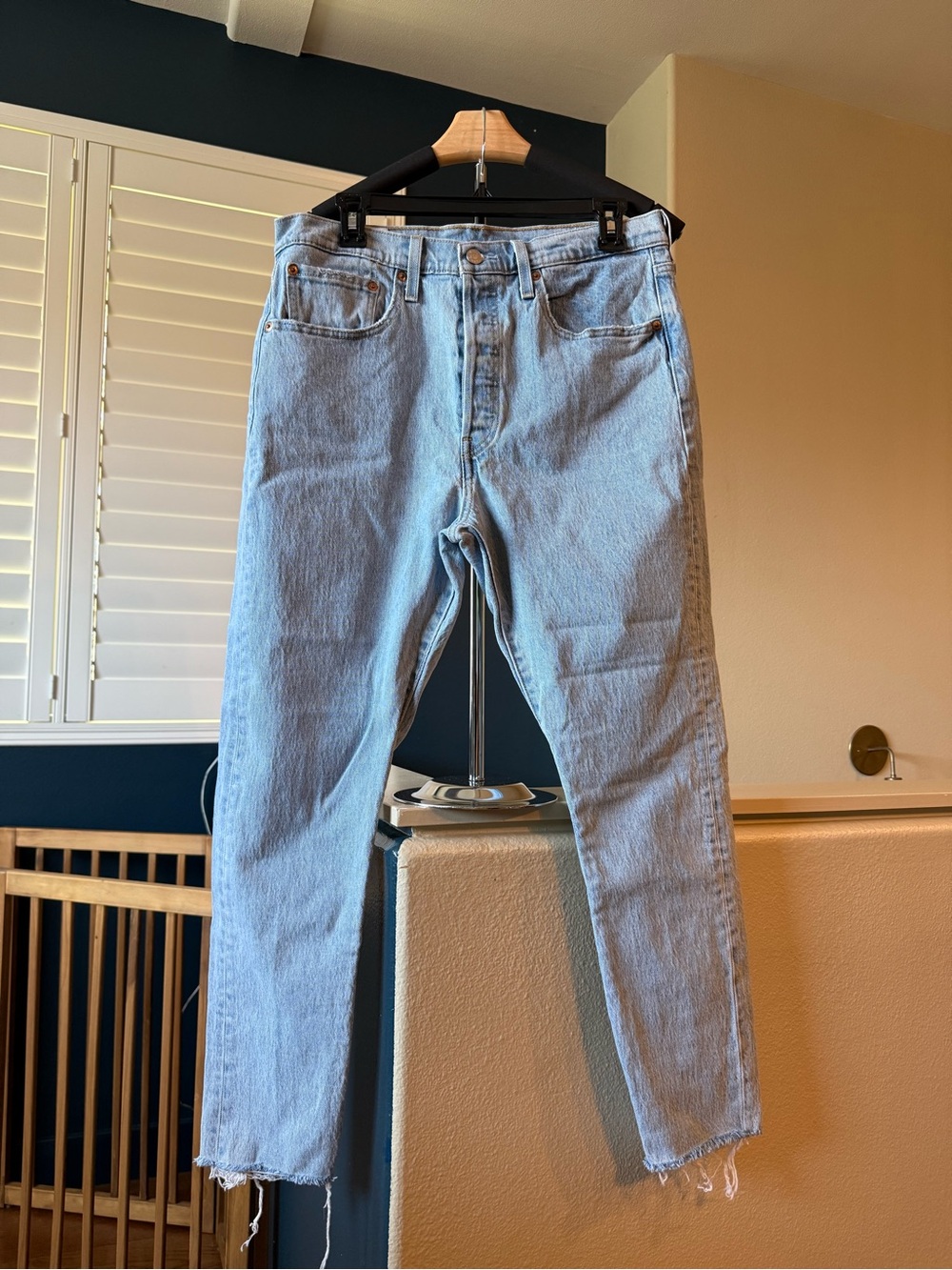 Levi's women's slim straight light wash jeans